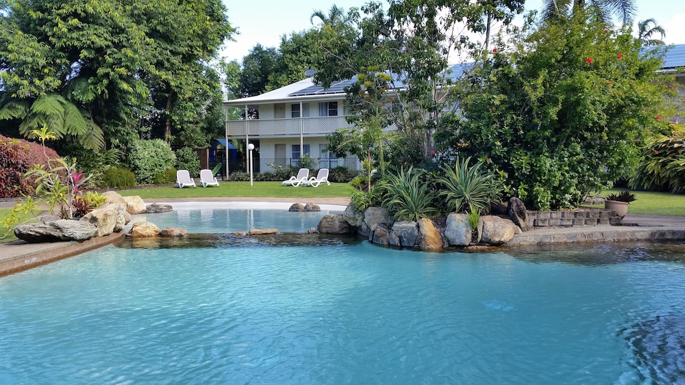 Cairns Gateway Resort - Brisbane Tourism