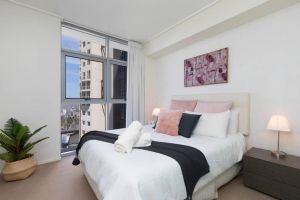 SK2 - 3BR with Pool Gym Steam Room in Story Bridge - Brisbane Tourism